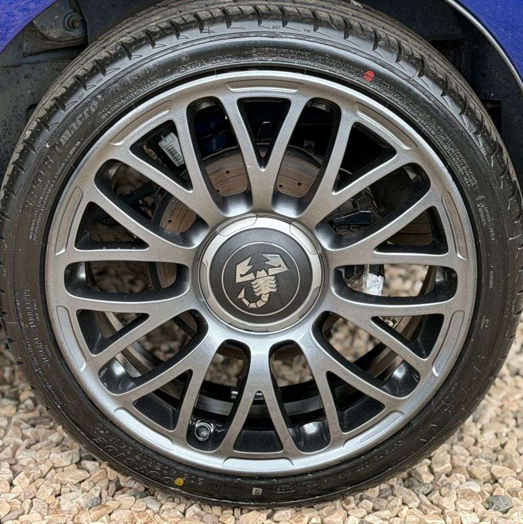2018 ABARTH 595 2018 ABARTH 595