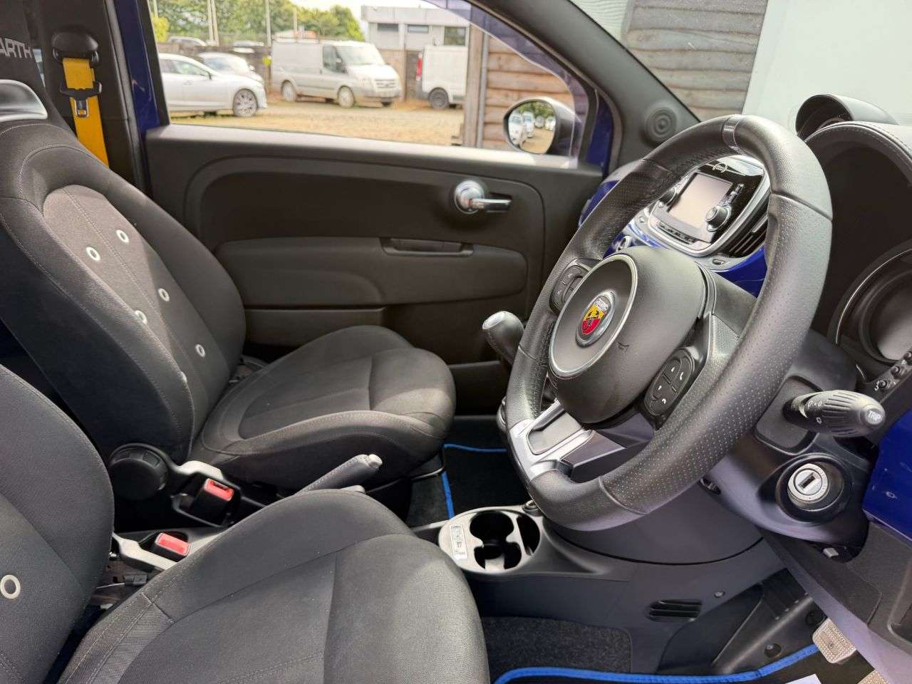 2018 ABARTH 595 2018 ABARTH 595