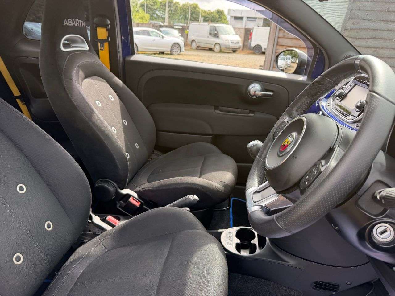 2018 ABARTH 595 2018 ABARTH 595