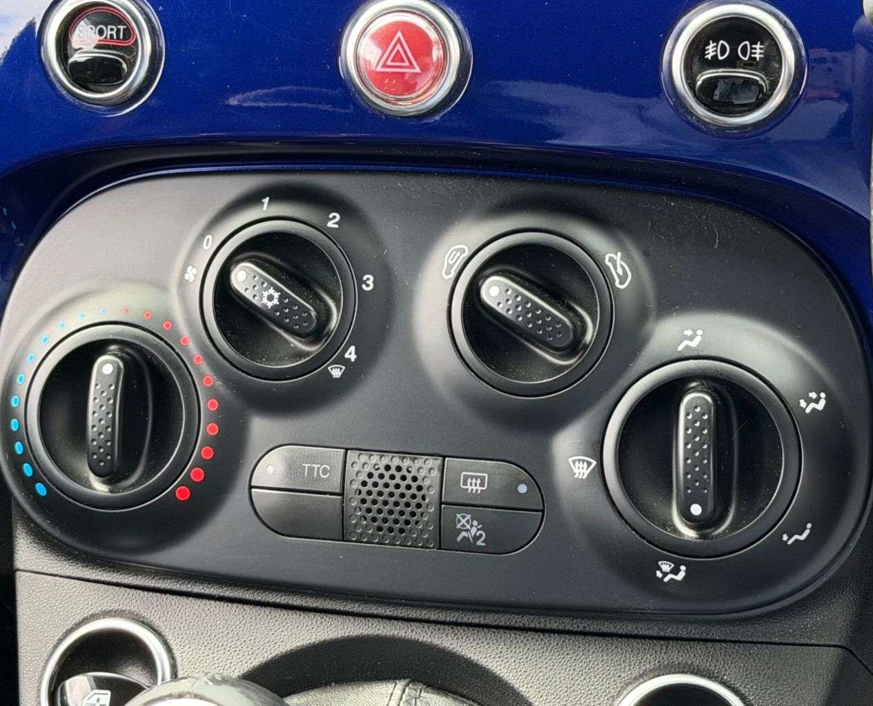 2018 ABARTH 595 2018 ABARTH 595