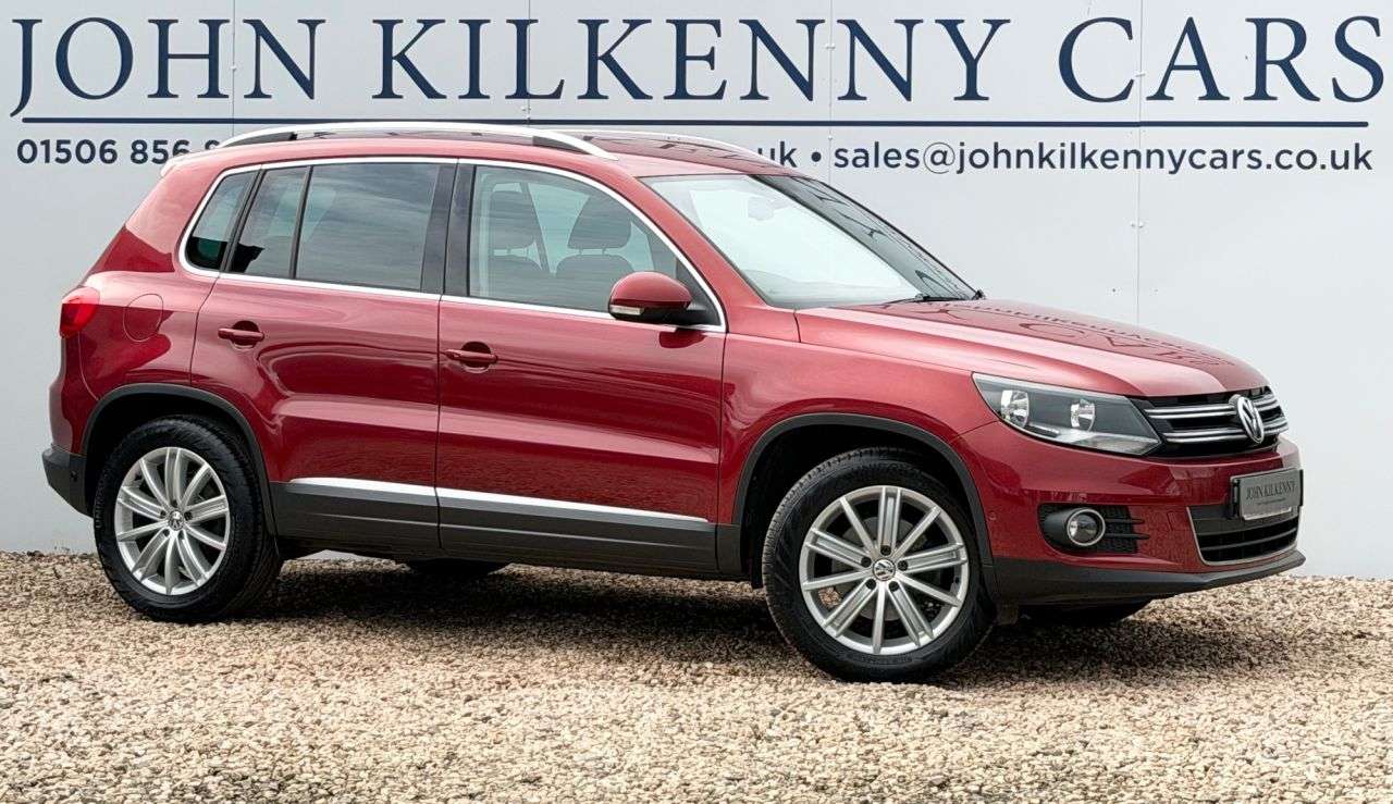 A 2016 VOLKSWAGEN TIGUAN 2.0 TDI BlueMotion Tech Match Edition SUV 5dr Diesel Manual 2WD Euro 6 (s/s A 2016 VOLKSWAGEN TIGUAN 2.0 TDI BlueMotion Tech Match Edition SUV 5dr Diesel Manual 2WD Euro 6 (s/s