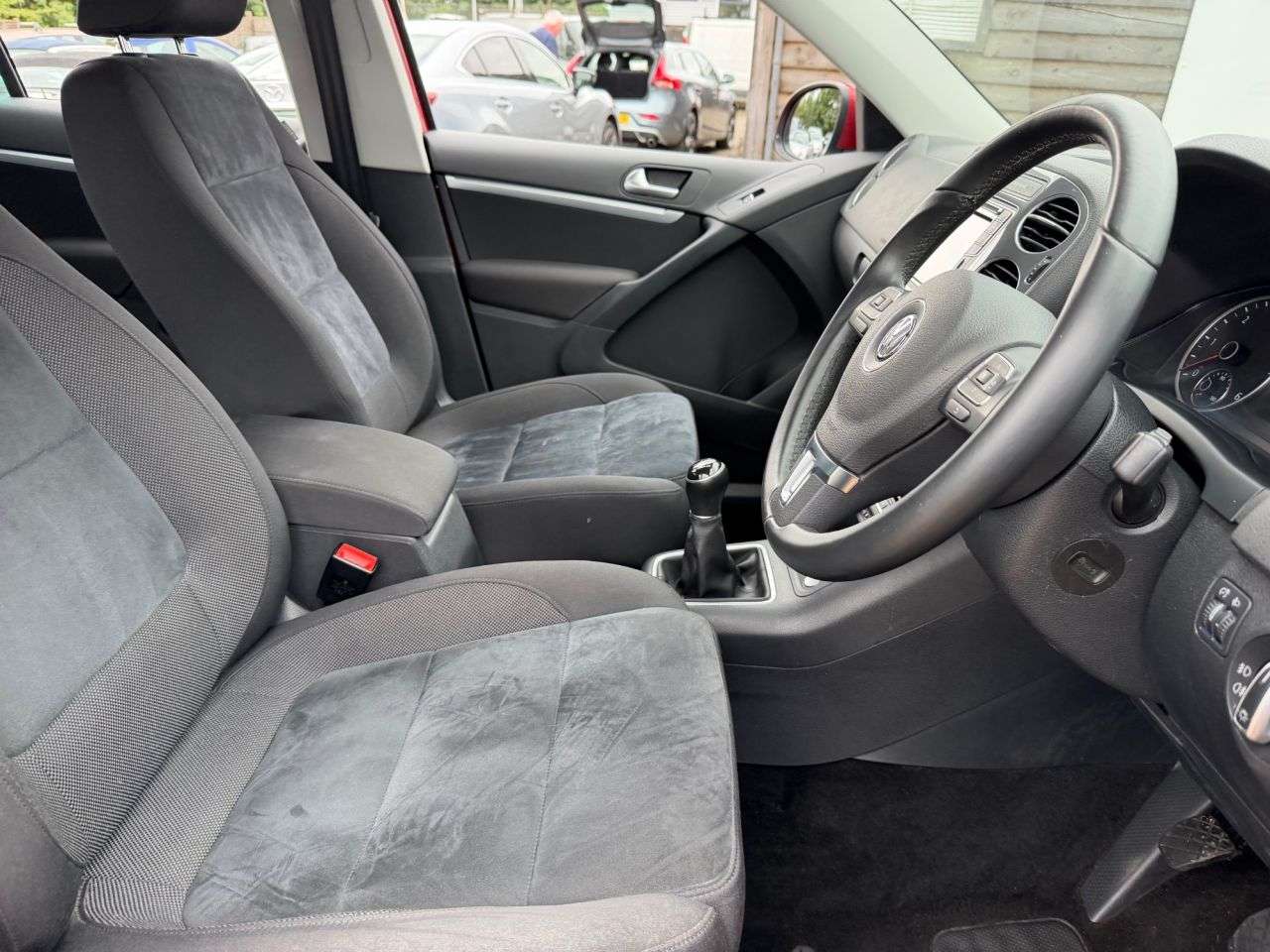 2016 VOLKSWAGEN TIGUAN 2016 VOLKSWAGEN TIGUAN