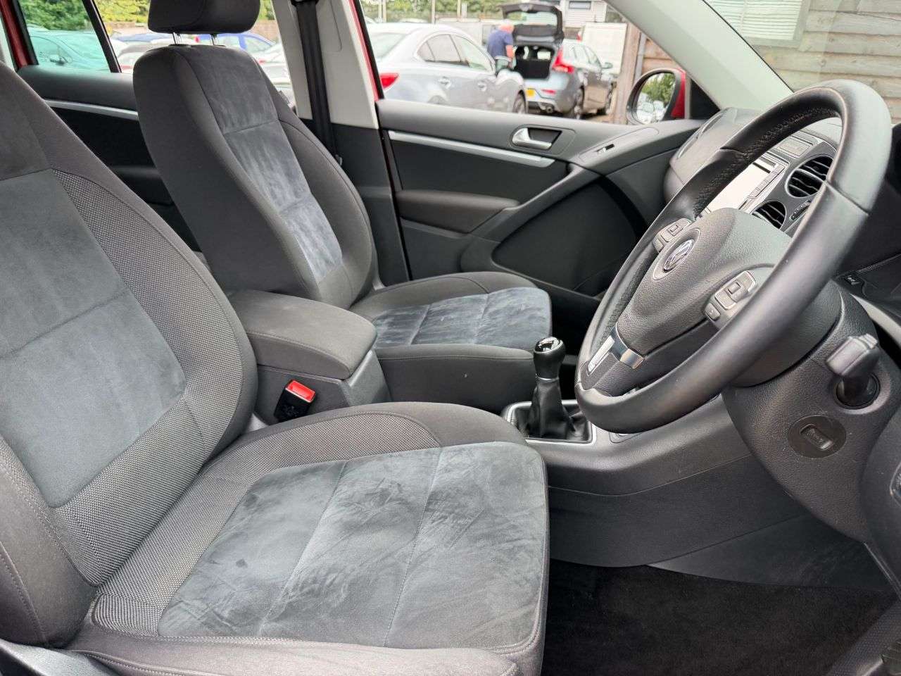 2016 VOLKSWAGEN TIGUAN 2016 VOLKSWAGEN TIGUAN