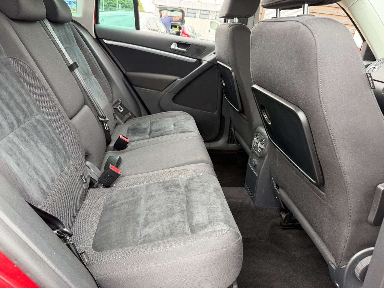 2016 VOLKSWAGEN TIGUAN 2016 VOLKSWAGEN TIGUAN