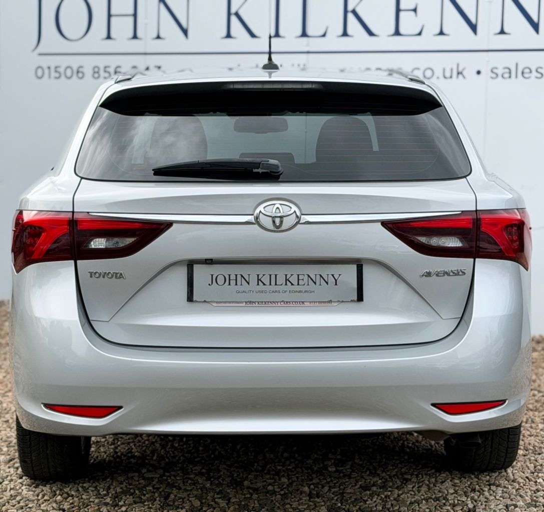 2015 TOYOTA AVENSIS 2015 TOYOTA AVENSIS