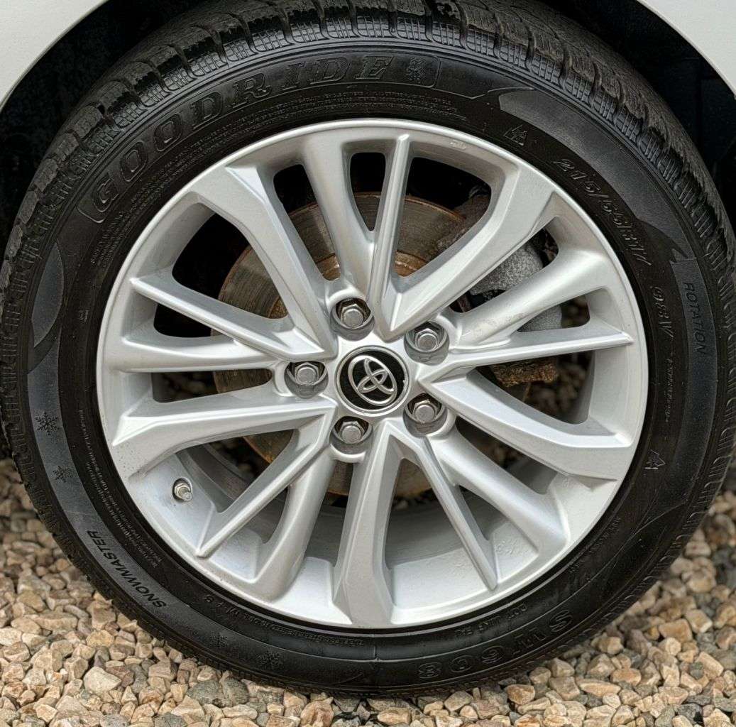 2015 TOYOTA AVENSIS 2015 TOYOTA AVENSIS