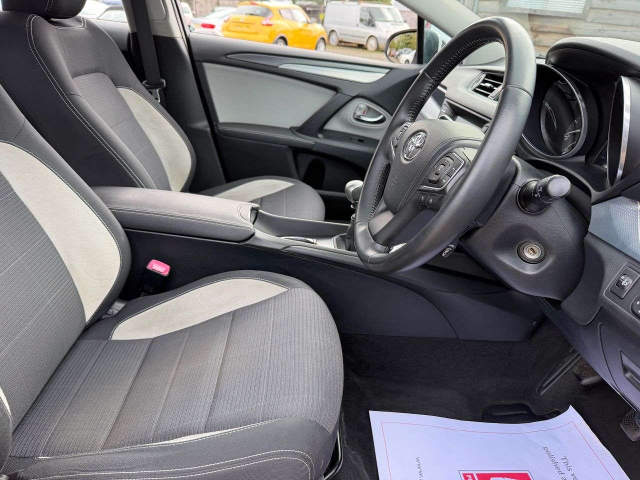 2015 TOYOTA AVENSIS 2015 TOYOTA AVENSIS