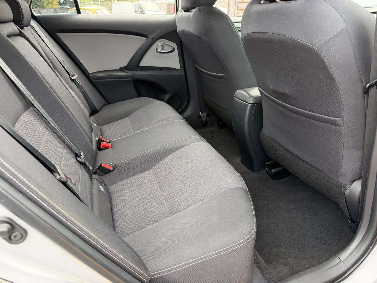 2015 TOYOTA AVENSIS 2015 TOYOTA AVENSIS