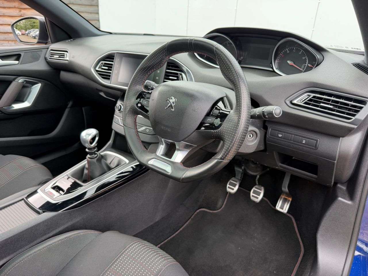 2017 PEUGEOT 308 2017 PEUGEOT 308