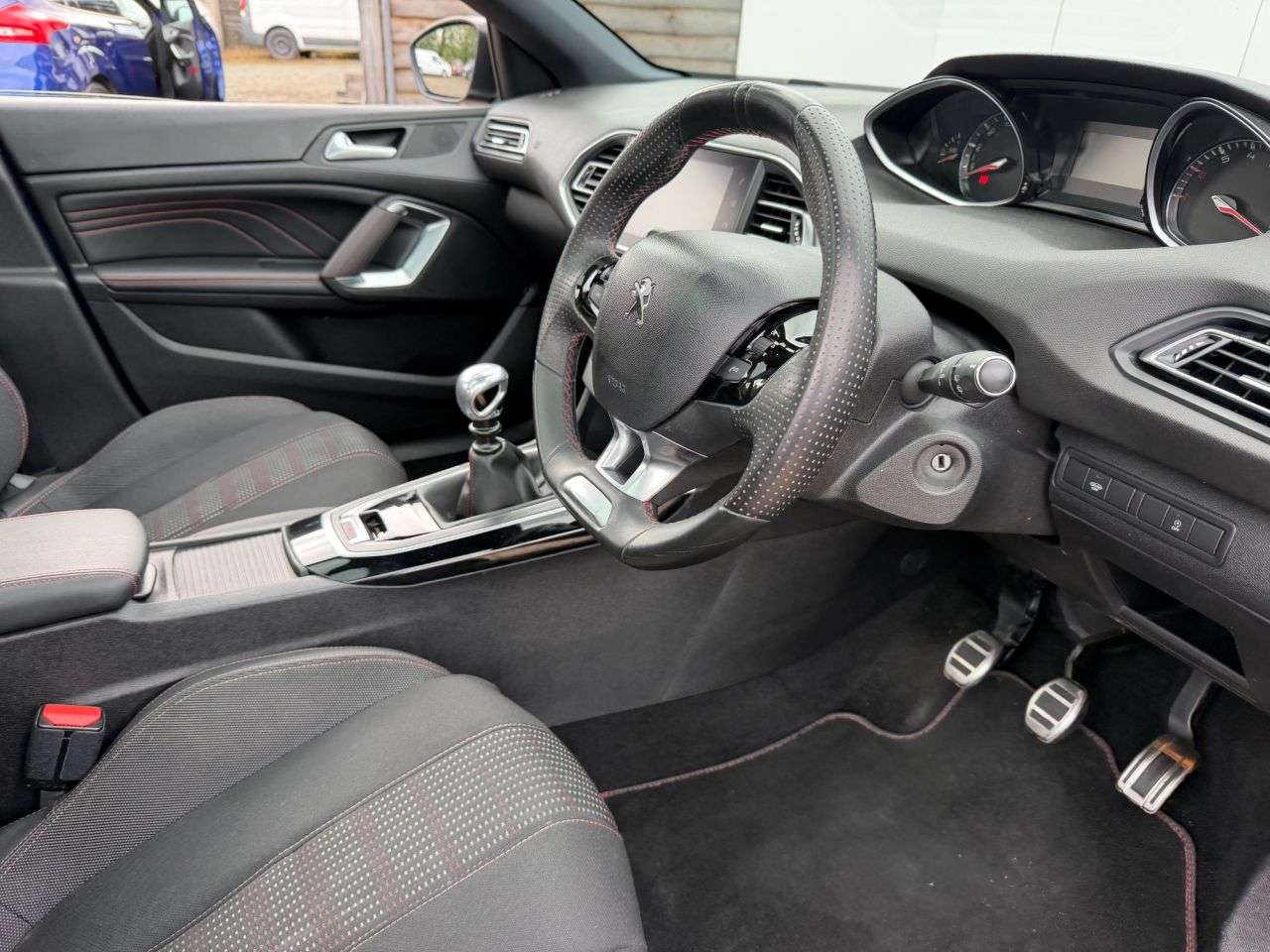 2017 PEUGEOT 308 2017 PEUGEOT 308
