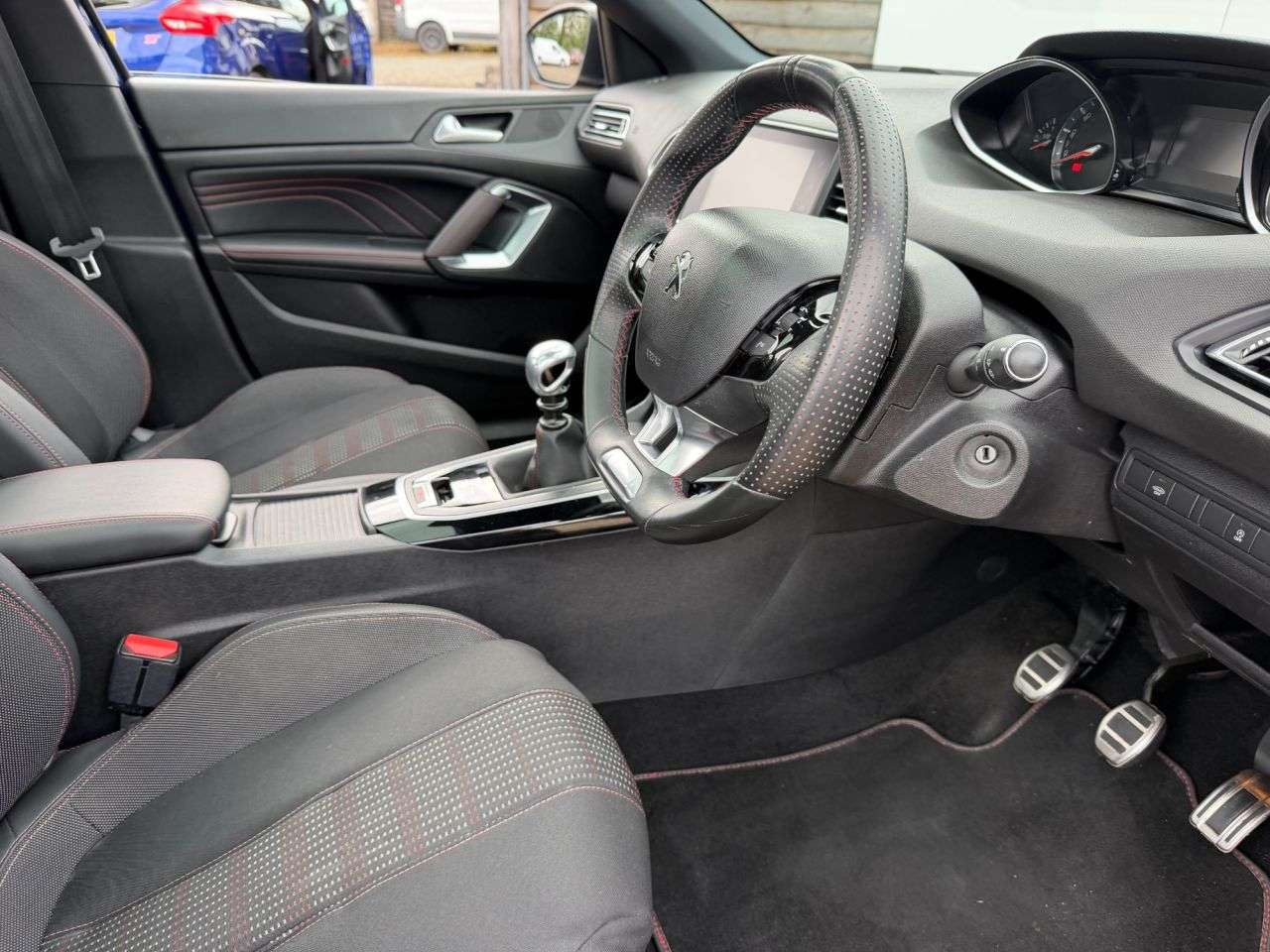 2017 PEUGEOT 308 2017 PEUGEOT 308