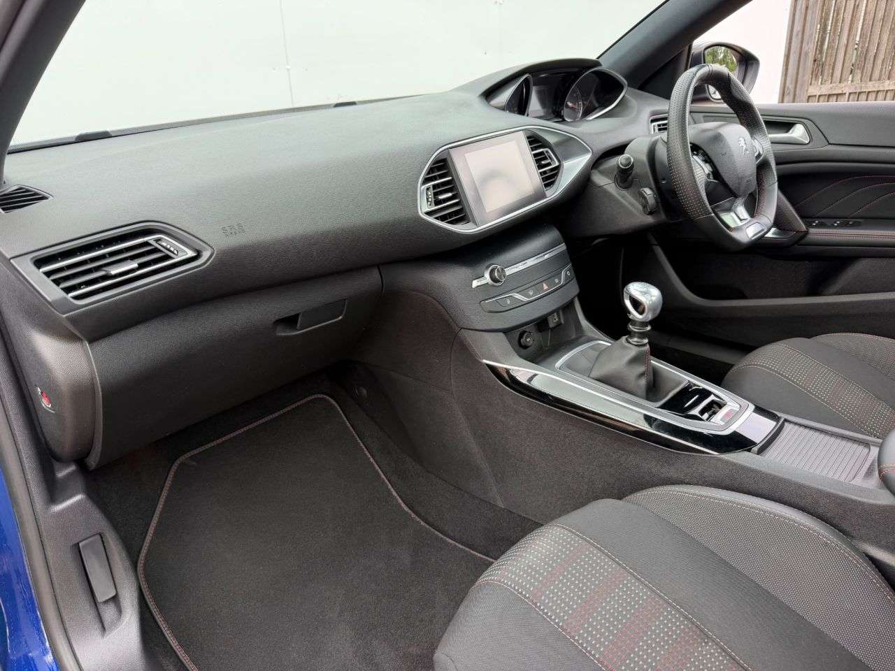 2017 PEUGEOT 308 2017 PEUGEOT 308