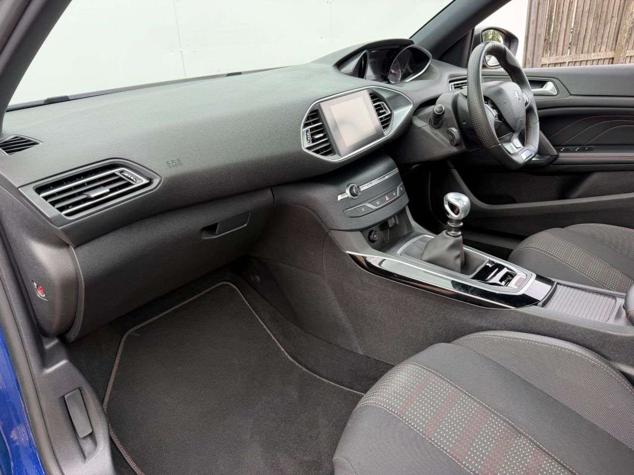 2017 PEUGEOT 308 2017 PEUGEOT 308
