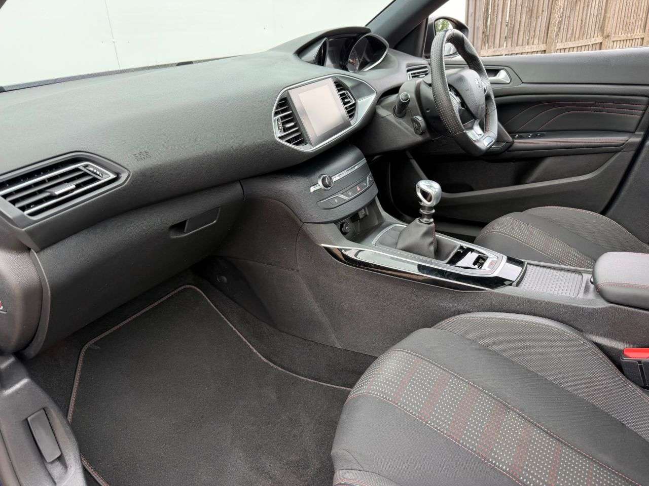2017 PEUGEOT 308 2017 PEUGEOT 308