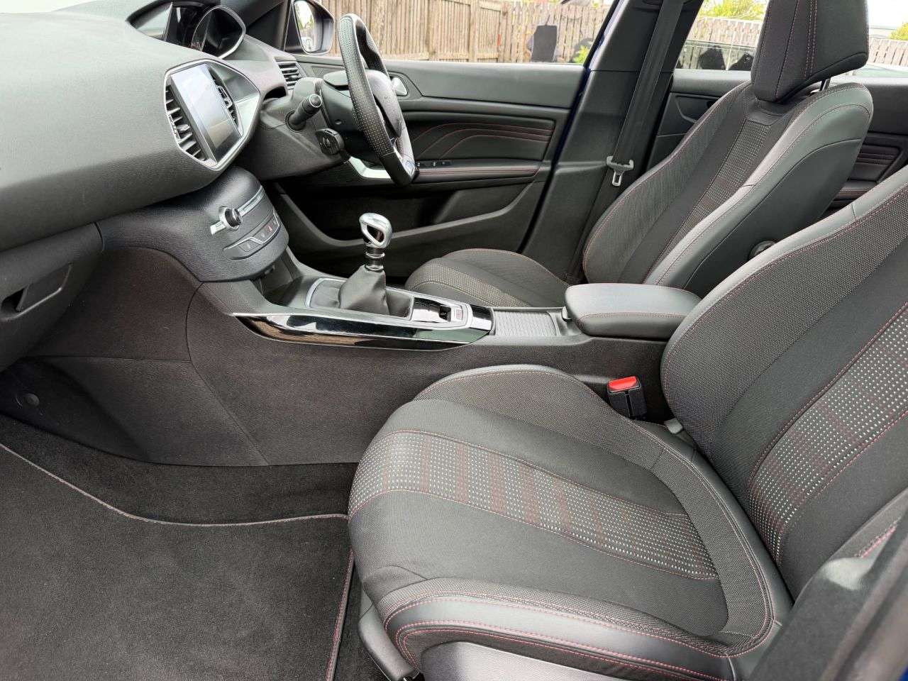 2017 PEUGEOT 308 2017 PEUGEOT 308