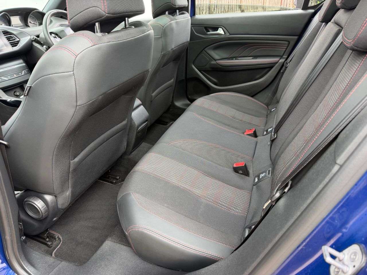 2017 PEUGEOT 308 2017 PEUGEOT 308