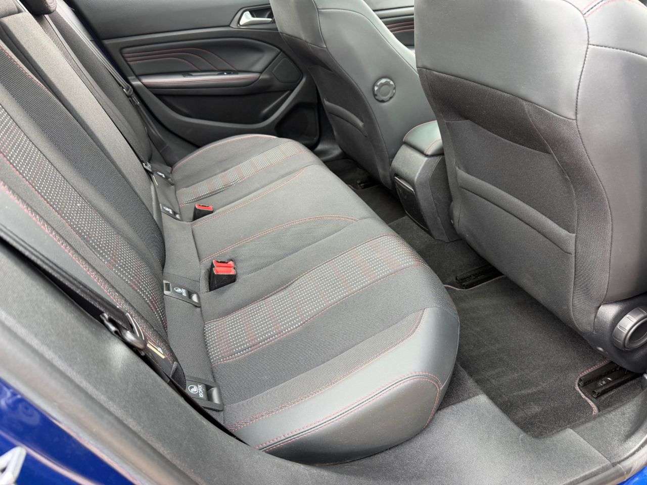 2017 PEUGEOT 308 2017 PEUGEOT 308