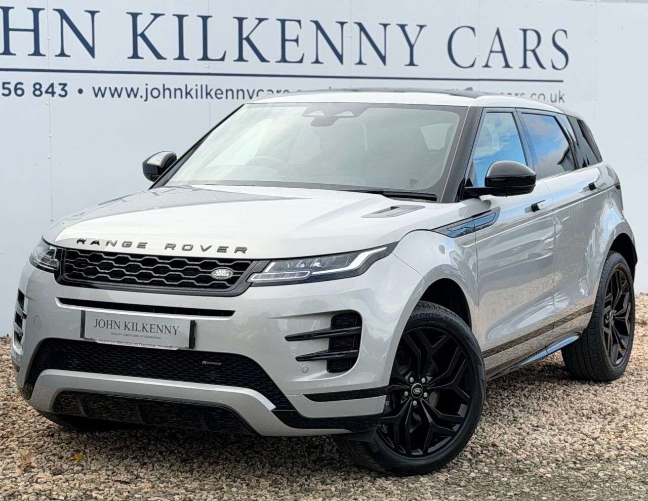 A 2022 LAND ROVER RANGE ROVER EVOQUE 1.5 P300e 12.2kWh Edition SUV 5dr Petrol Plug-in Hybrid Auto 4WD Euro 6 (s/ A 2022 LAND ROVER RANGE ROVER EVOQUE 1.5 P300e 12.2kWh Edition SUV 5dr Petrol Plug-in Hybrid Auto 4WD Euro 6 (s/