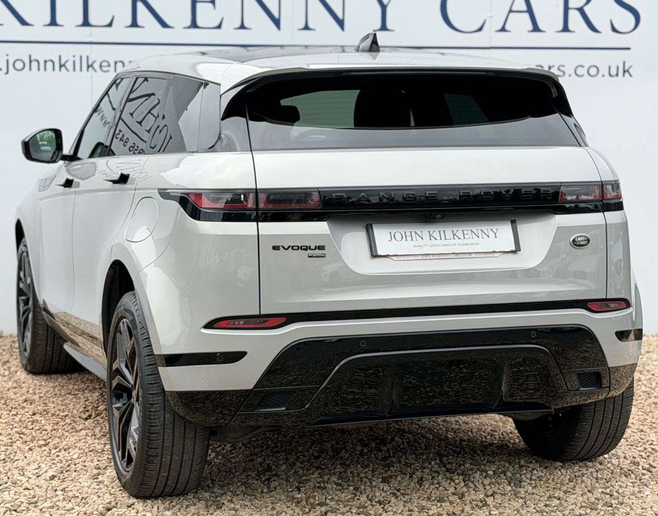 A 2022 LAND ROVER RANGE ROVER EVOQUE 1.5 P300e 12.2kWh Edition SUV 5dr Petrol Plug-in Hybrid Auto 4WD Euro 6 (s/ A 2022 LAND ROVER RANGE ROVER EVOQUE 1.5 P300e 12.2kWh Edition SUV 5dr Petrol Plug-in Hybrid Auto 4WD Euro 6 (s/