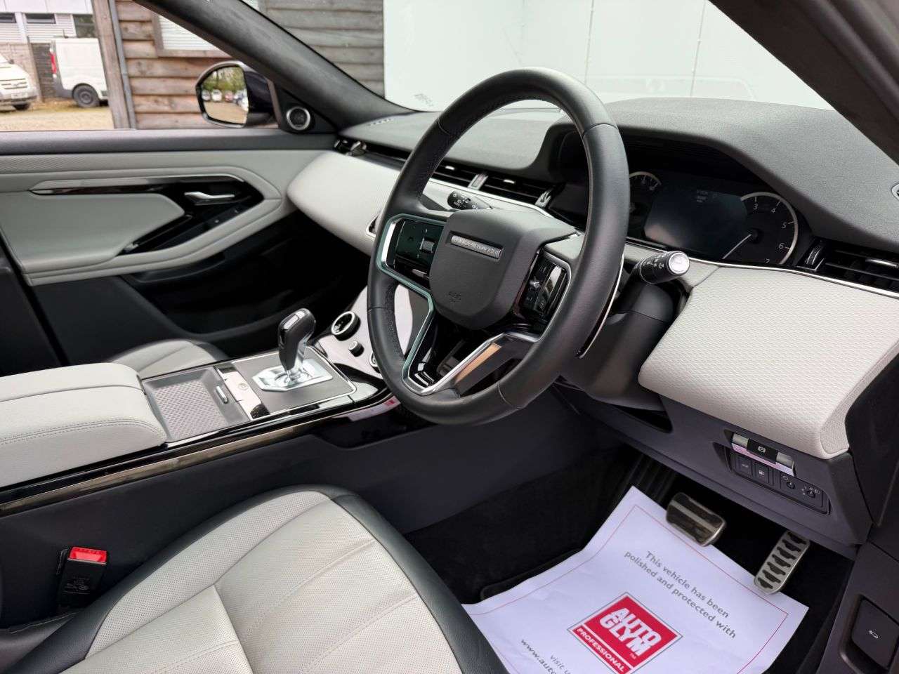 2022 LAND ROVER RANGE ROVER EVOQUE 2022 LAND ROVER RANGE ROVER EVOQUE