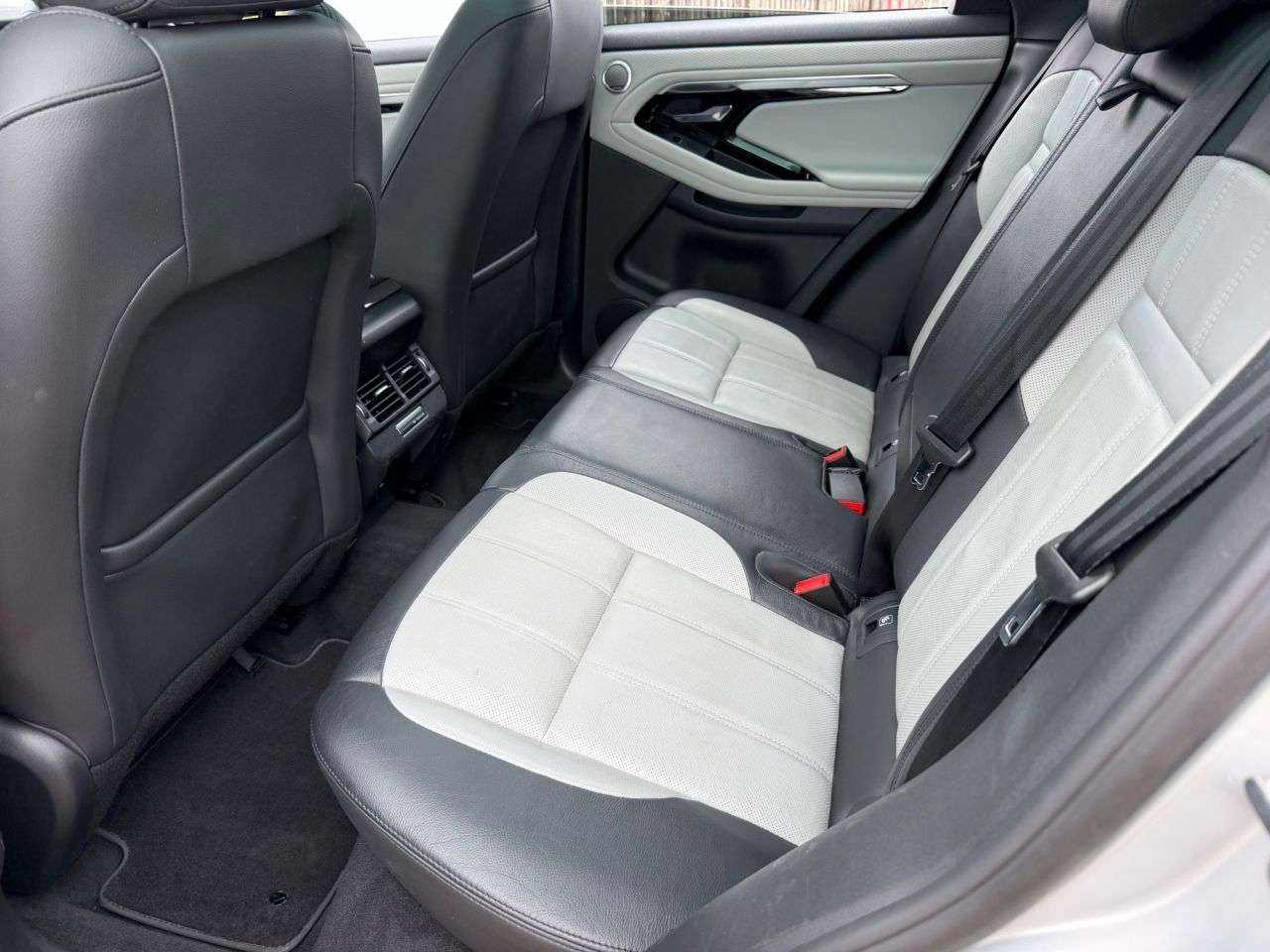 2022 LAND ROVER RANGE ROVER EVOQUE 2022 LAND ROVER RANGE ROVER EVOQUE