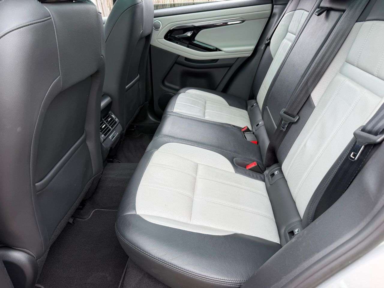 2022 LAND ROVER RANGE ROVER EVOQUE 2022 LAND ROVER RANGE ROVER EVOQUE