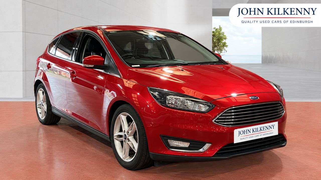 A 2017 FORD FOCUS 1.0T EcoBoost Titanium Hatchback 5dr Petrol Manual Euro 6 (s/s) (125 ps) A 2017 FORD FOCUS 1.0T EcoBoost Titanium Hatchback 5dr Petrol Manual Euro 6 (s/s) (125 ps)