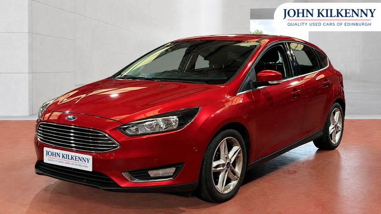 A 2017 FORD FOCUS 1.0T EcoBoost Titanium Hatchback 5dr Petrol Manual Euro 6 (s/s) (125 ps) A 2017 FORD FOCUS 1.0T EcoBoost Titanium Hatchback 5dr Petrol Manual Euro 6 (s/s) (125 ps)