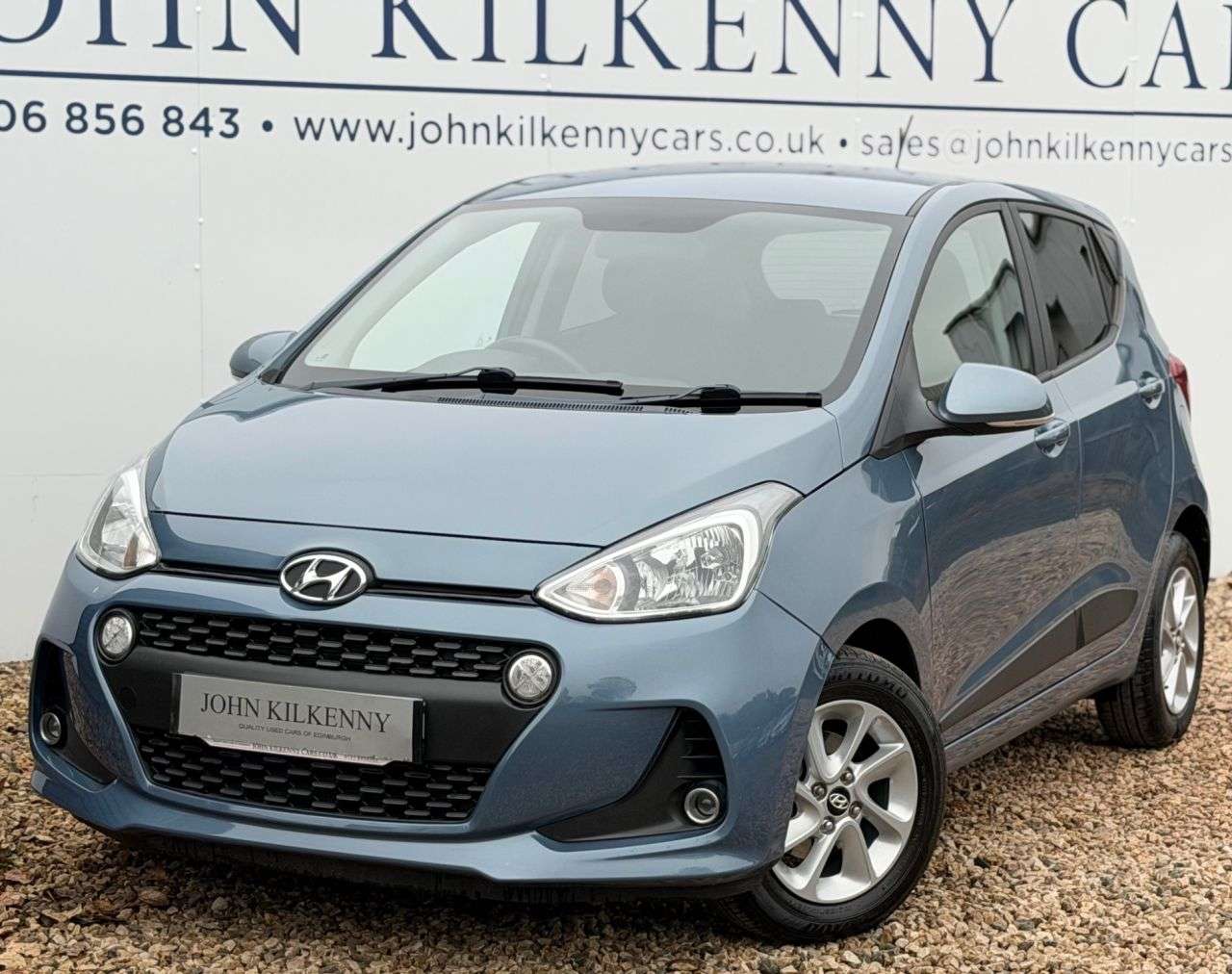 A 2017 HYUNDAI I10 1.0 Premium Hatchback 5dr Petrol Manual Euro 6 (66 ps) A 2017 HYUNDAI I10 1.0 Premium Hatchback 5dr Petrol Manual Euro 6 (66 ps)