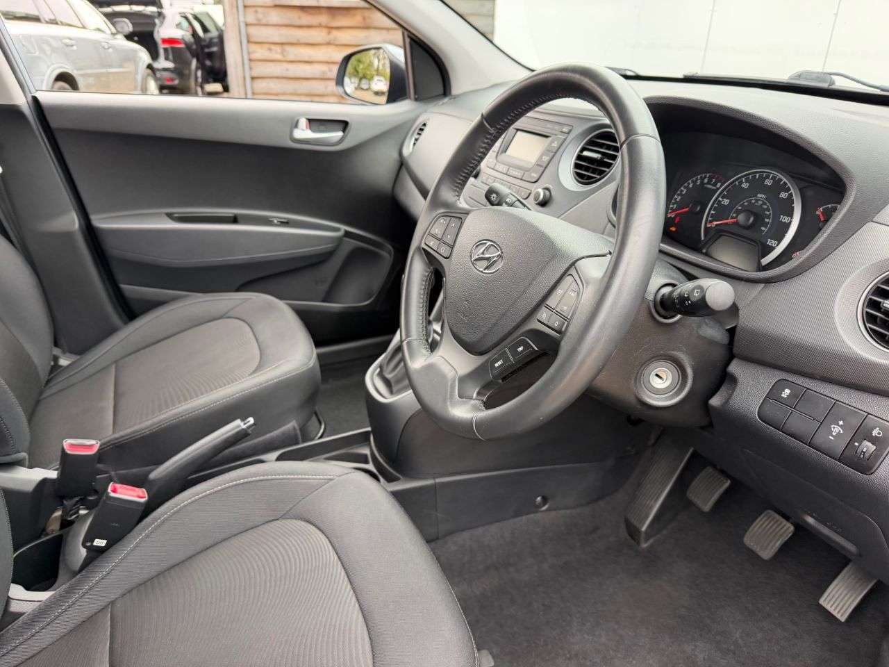 2017 HYUNDAI I10 2017 HYUNDAI I10
