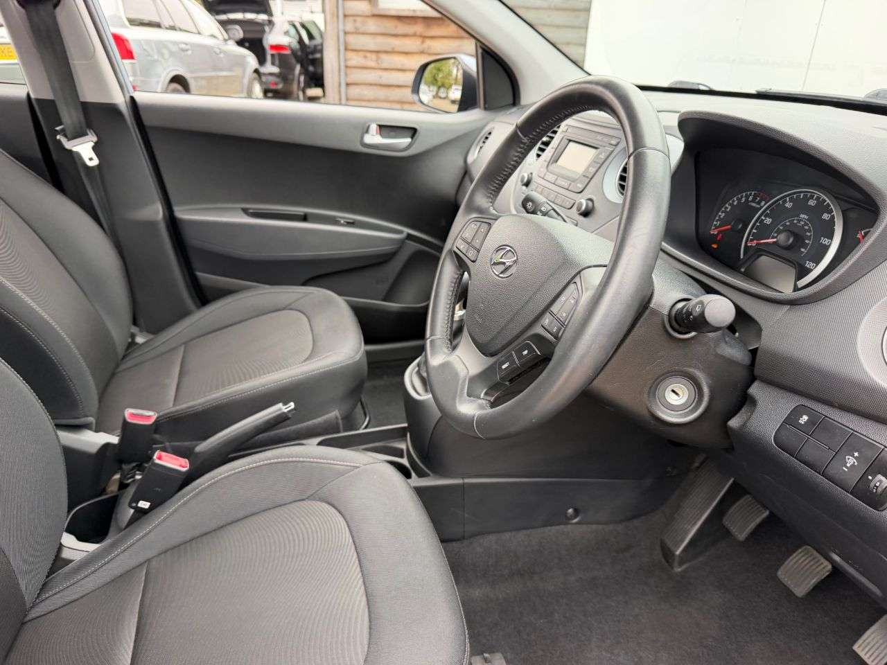 2017 HYUNDAI I10 2017 HYUNDAI I10
