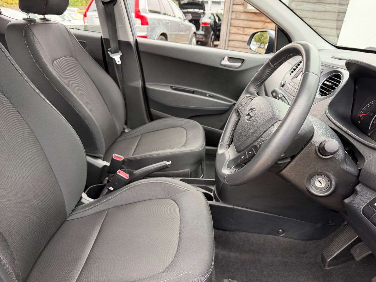 2017 HYUNDAI I10 2017 HYUNDAI I10