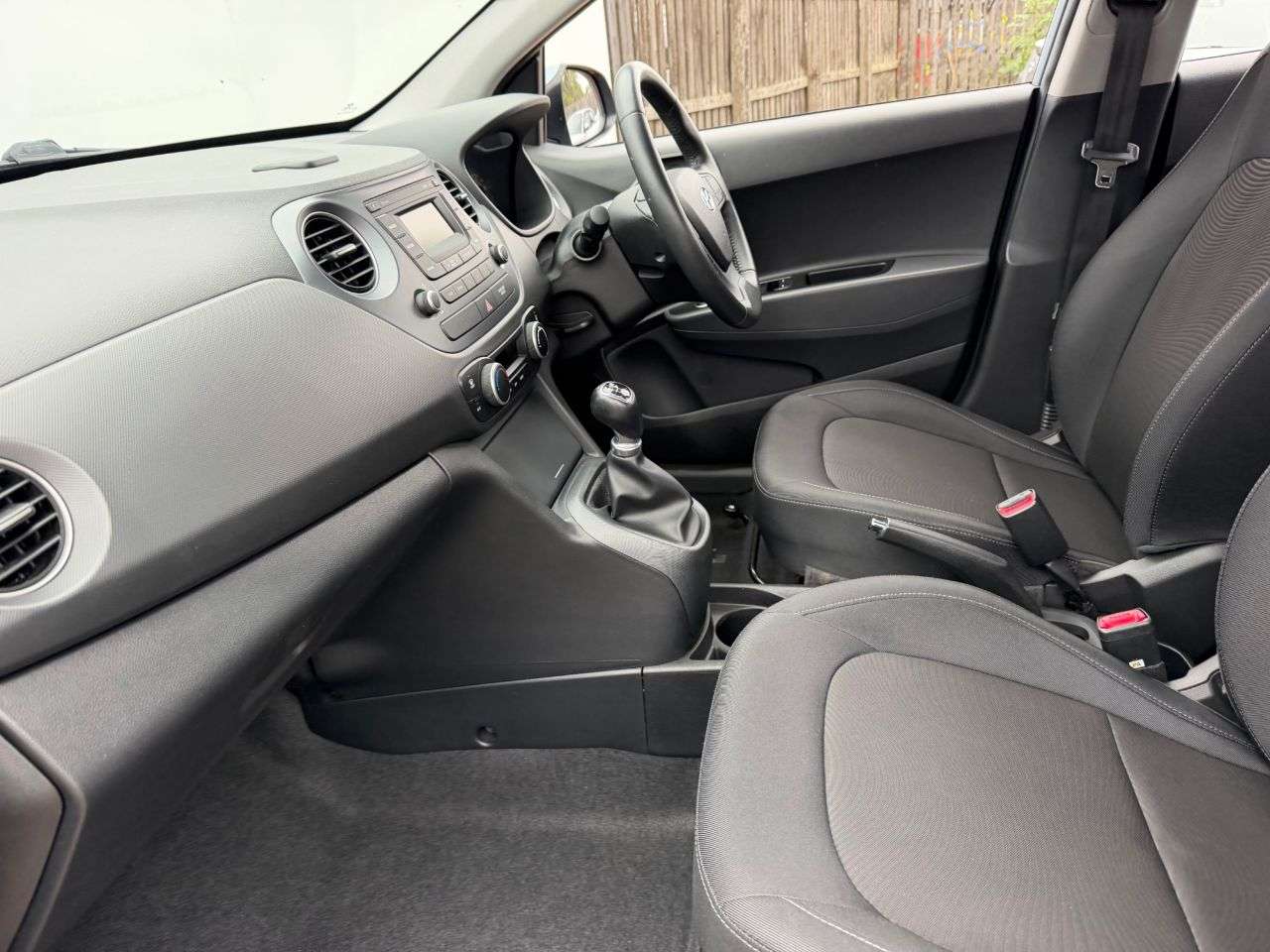2017 HYUNDAI I10 2017 HYUNDAI I10