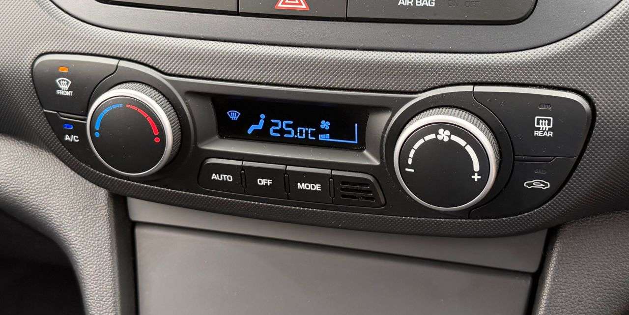 2017 HYUNDAI I10 2017 HYUNDAI I10