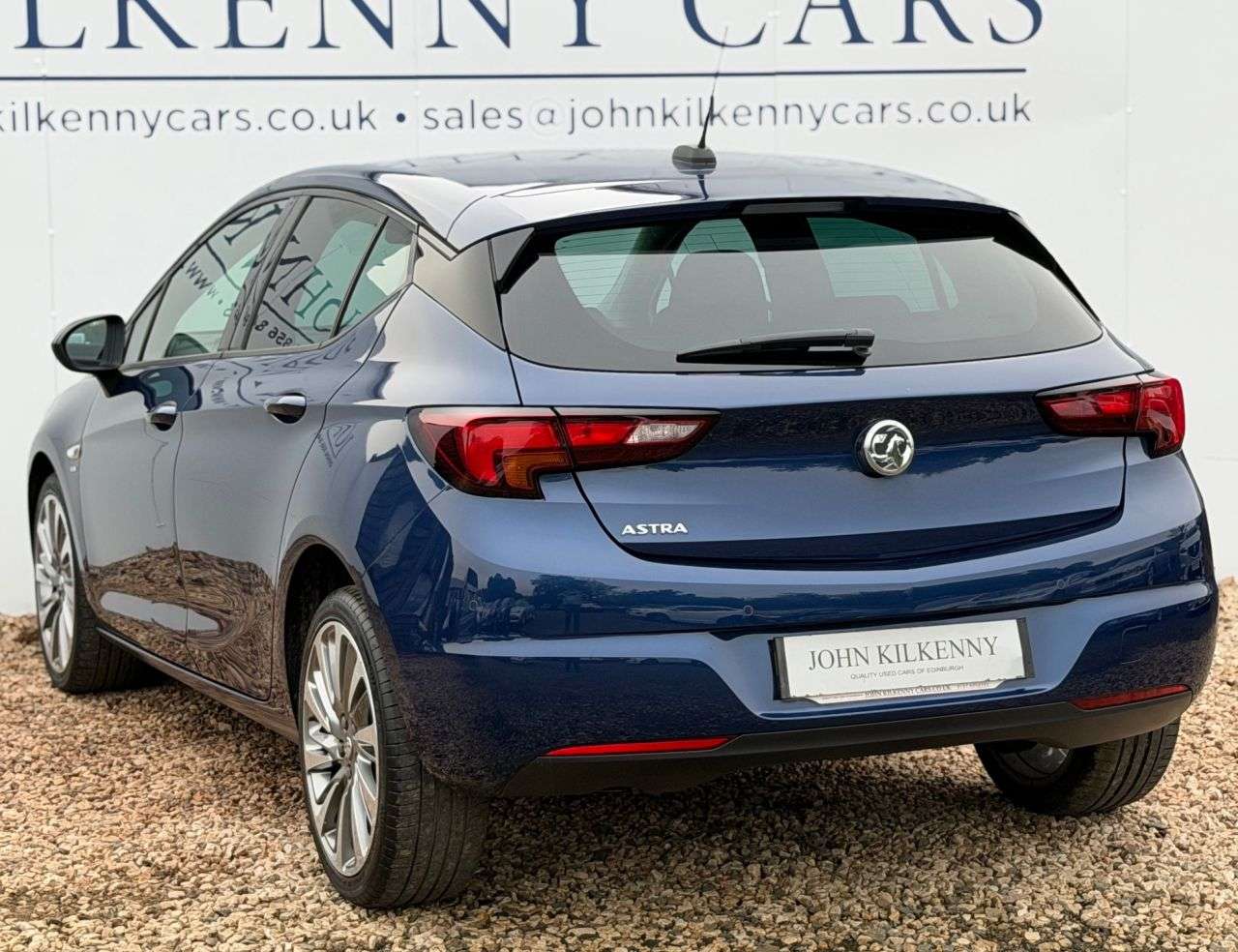 A 2020 VAUXHALL ASTRA 1.2 Turbo SRi VX Line Nav Hatchback 5dr Petrol Manual Euro 6 (s/s) (145 ps) A 2020 VAUXHALL ASTRA 1.2 Turbo SRi VX Line Nav Hatchback 5dr Petrol Manual Euro 6 (s/s) (145 ps)