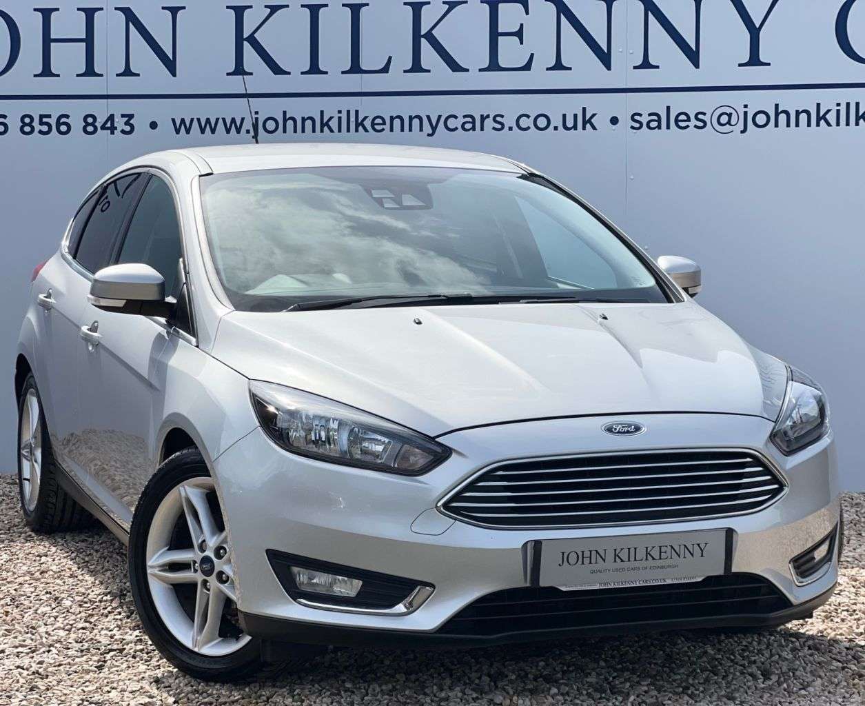 A 2017 FORD FOCUS 1.0T EcoBoost Titanium Hatchback 5dr Petrol Manual Euro 6 (s/s) (125 ps) A 2017 FORD FOCUS 1.0T EcoBoost Titanium Hatchback 5dr Petrol Manual Euro 6 (s/s) (125 ps)