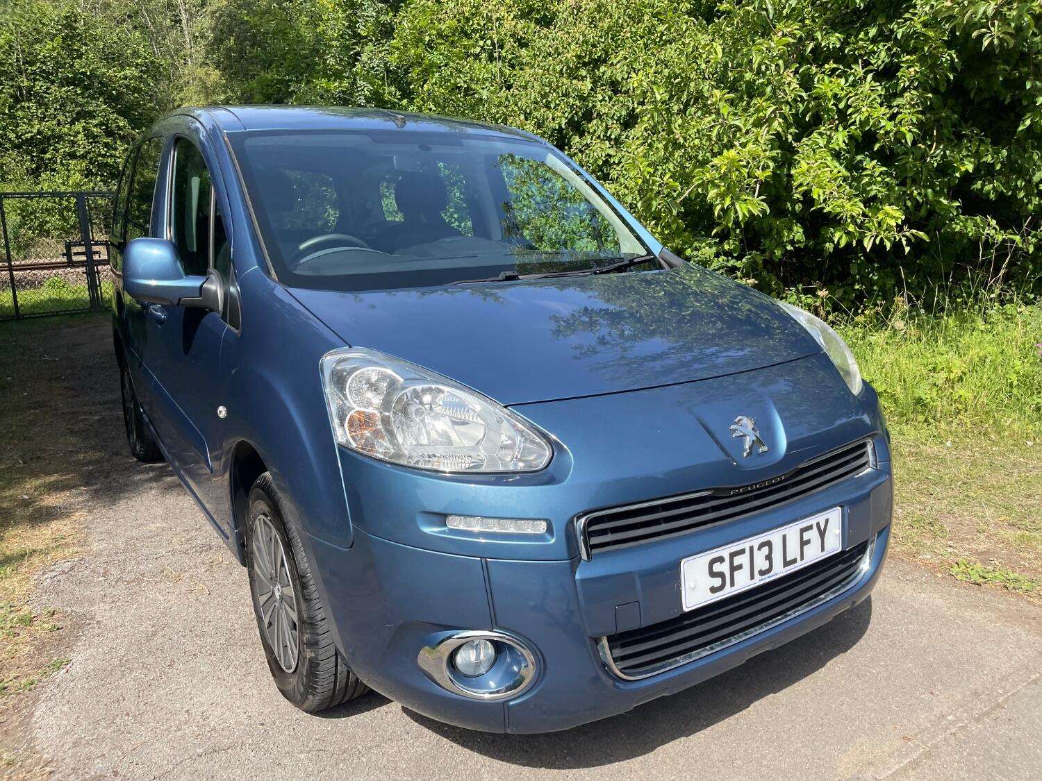 2013 PEUGEOT PARTNER TEPEE 2013 PEUGEOT PARTNER TEPEE