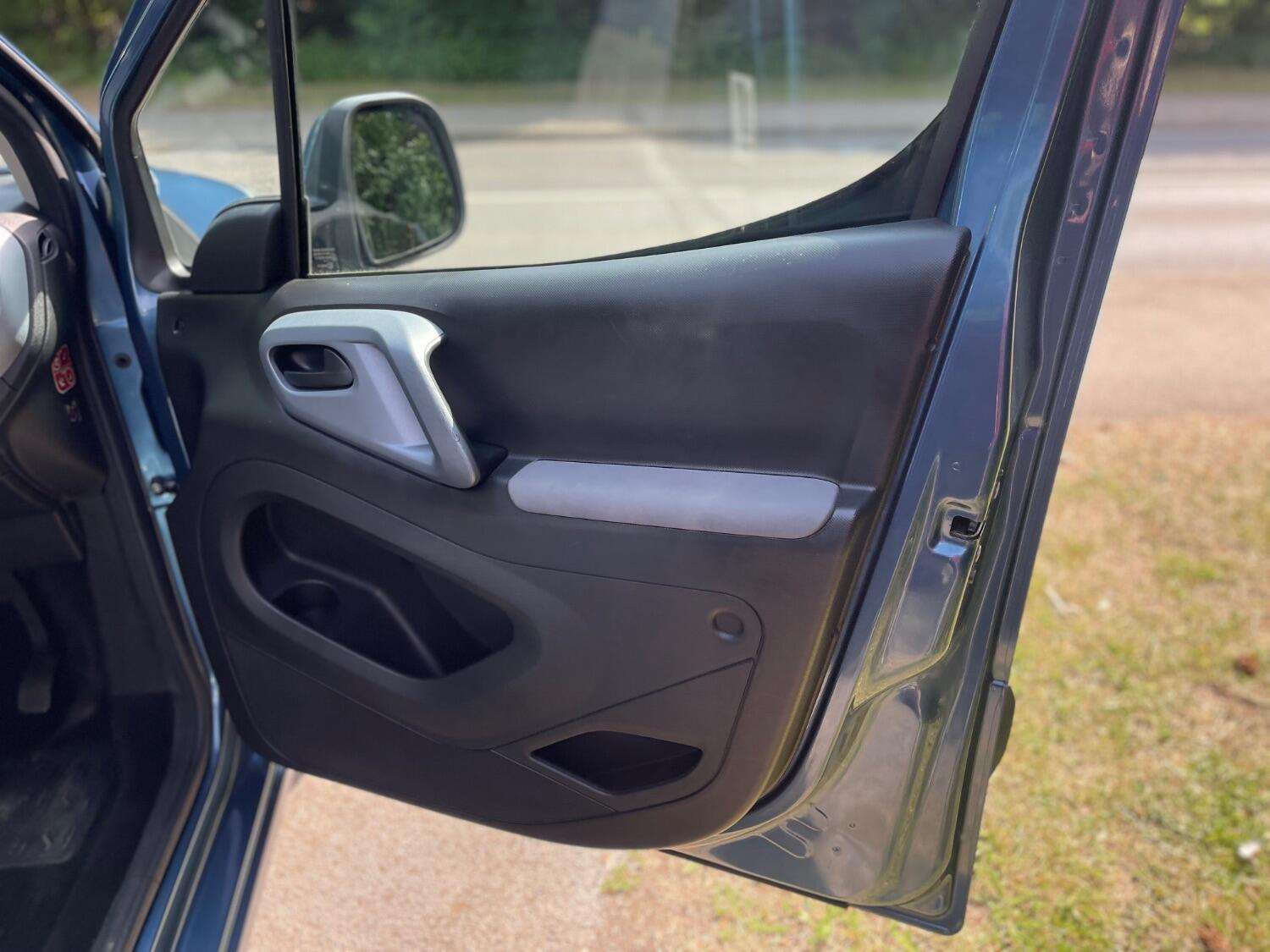 2013 PEUGEOT PARTNER TEPEE 2013 PEUGEOT PARTNER TEPEE