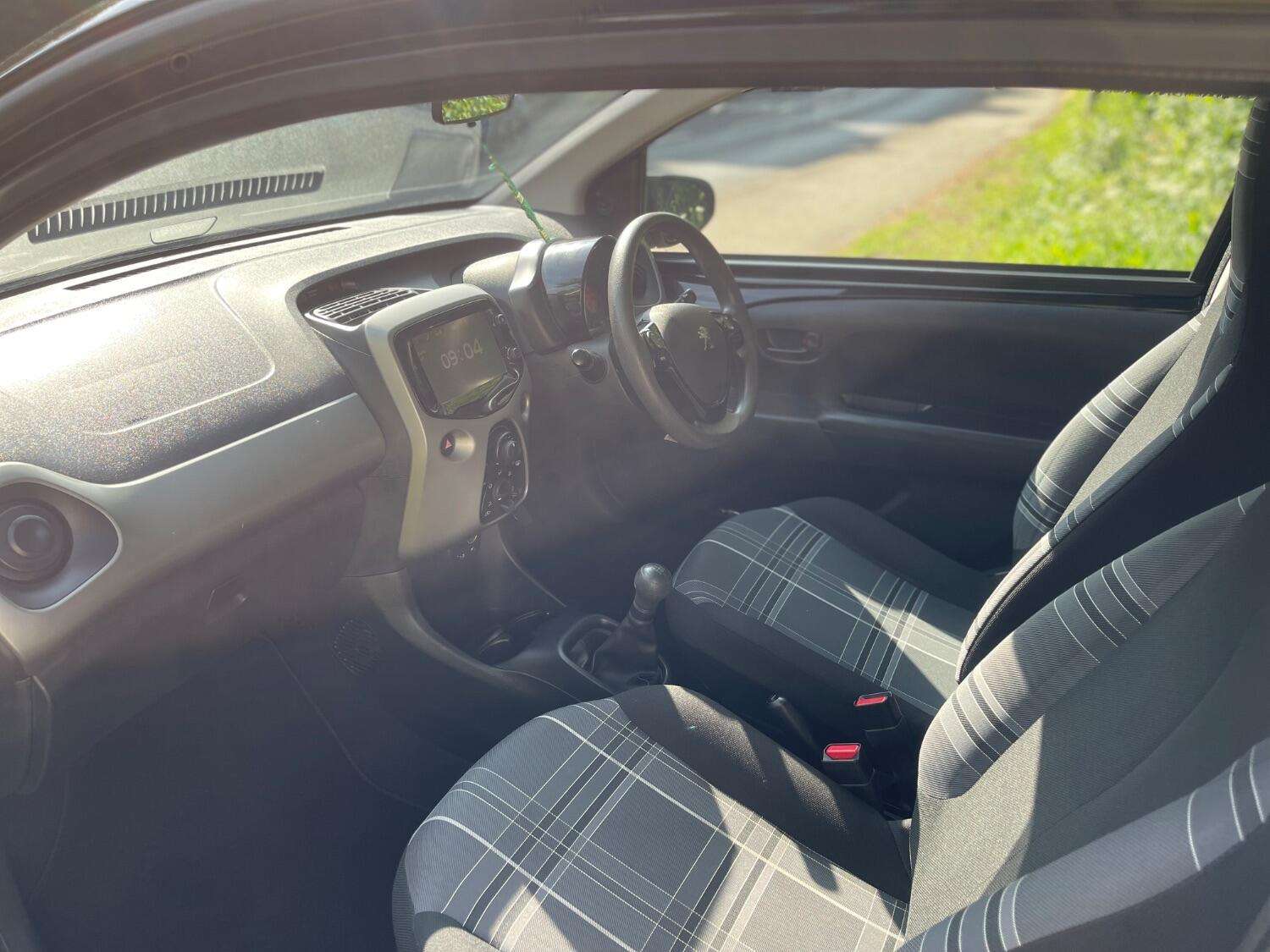 2017 PEUGEOT 108 2017 PEUGEOT 108