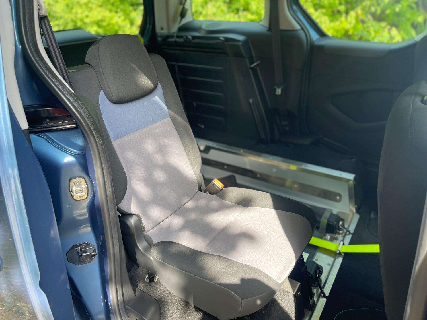 2013 PEUGEOT PARTNER TEPEE 2013 PEUGEOT PARTNER TEPEE