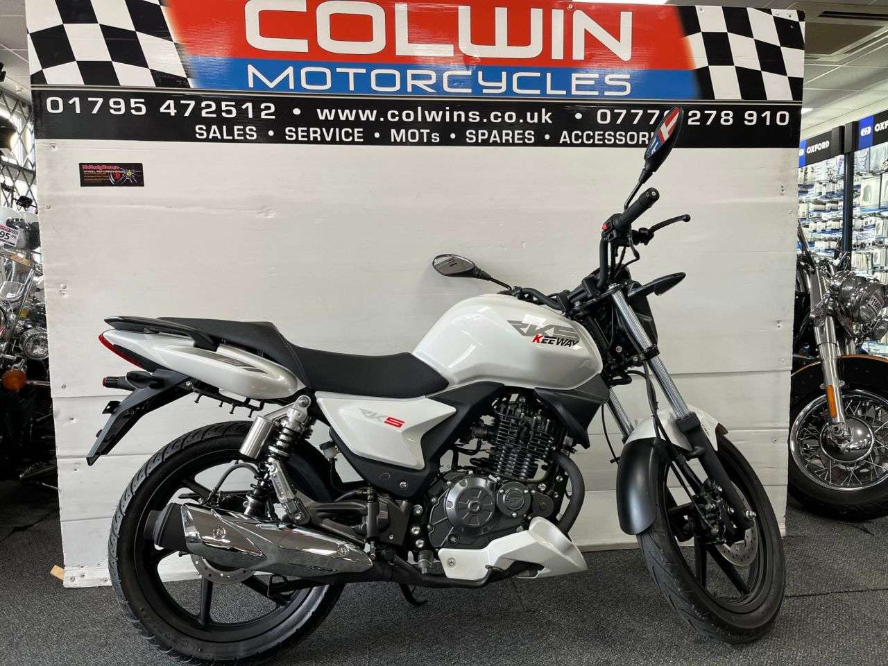 A 1970 KEEWAY RKS125 125cc A 1970 KEEWAY RKS125 125cc
