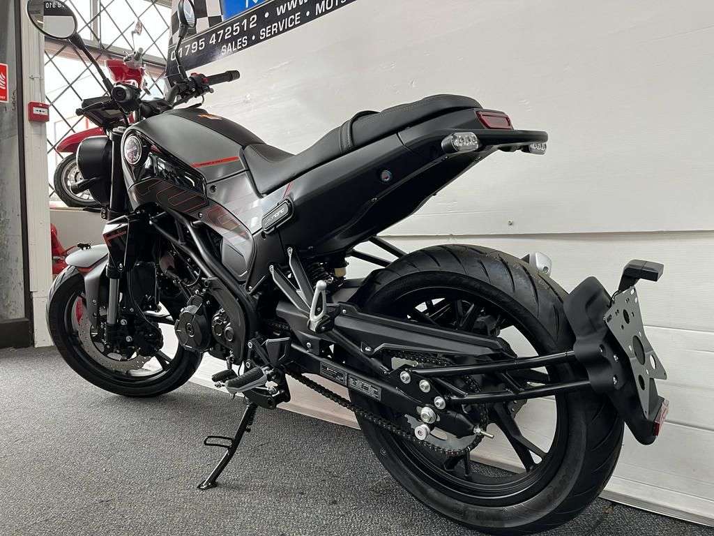 null BENELLI LEONCINO 125 null BENELLI LEONCINO 125