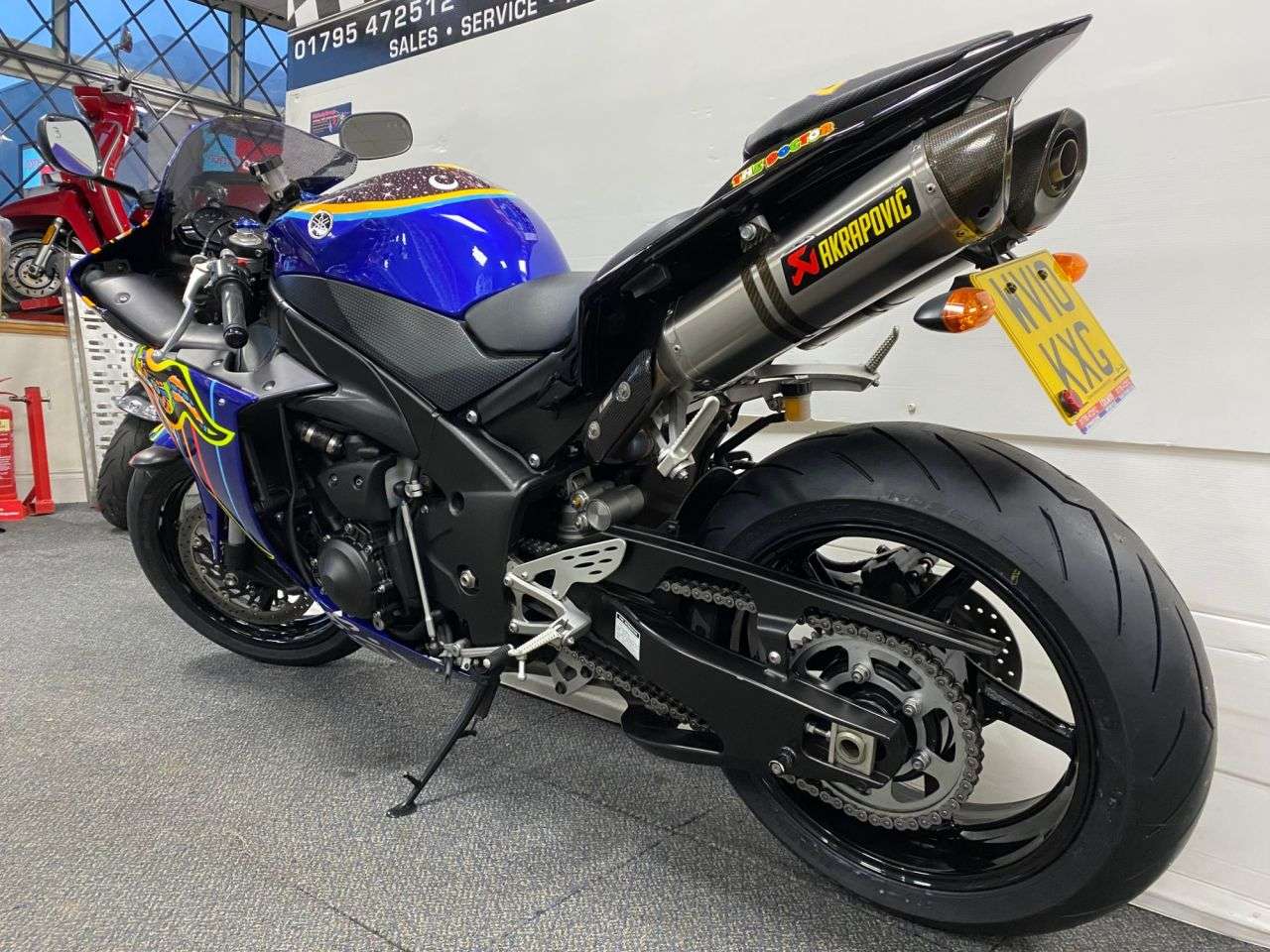 2010 YAMAHA R1 2010 YAMAHA R1