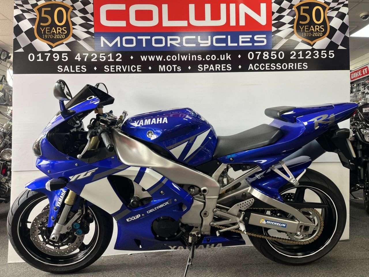 2002 YAMAHA R1 2002 YAMAHA R1