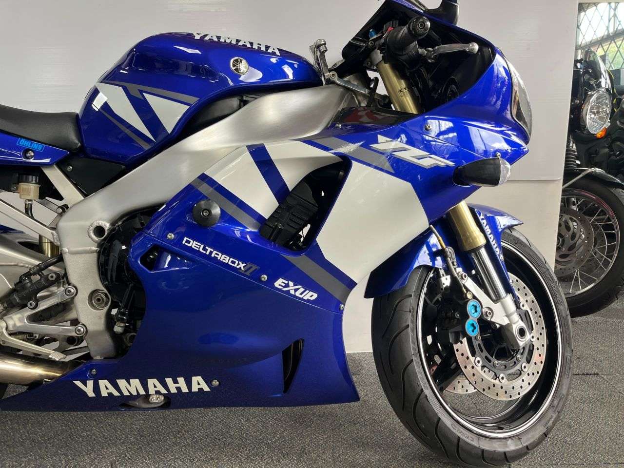 2002 YAMAHA R1 2002 YAMAHA R1