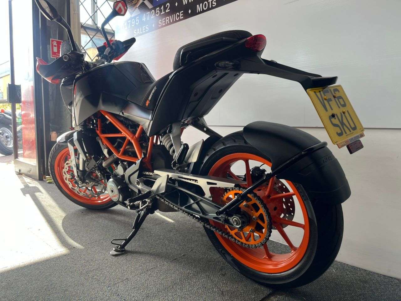 2016 KTM 390 DUKE 2016 KTM 390 DUKE