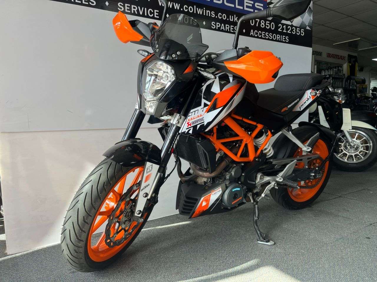 2016 KTM 390 DUKE 2016 KTM 390 DUKE
