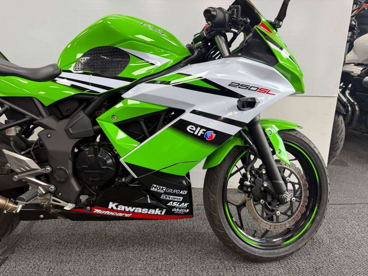 2015 KAWASAKI NINJA 250SL 2015 KAWASAKI NINJA 250SL