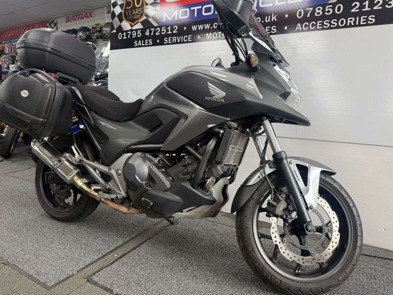 2016 HONDA NC750X 2016 HONDA NC750X