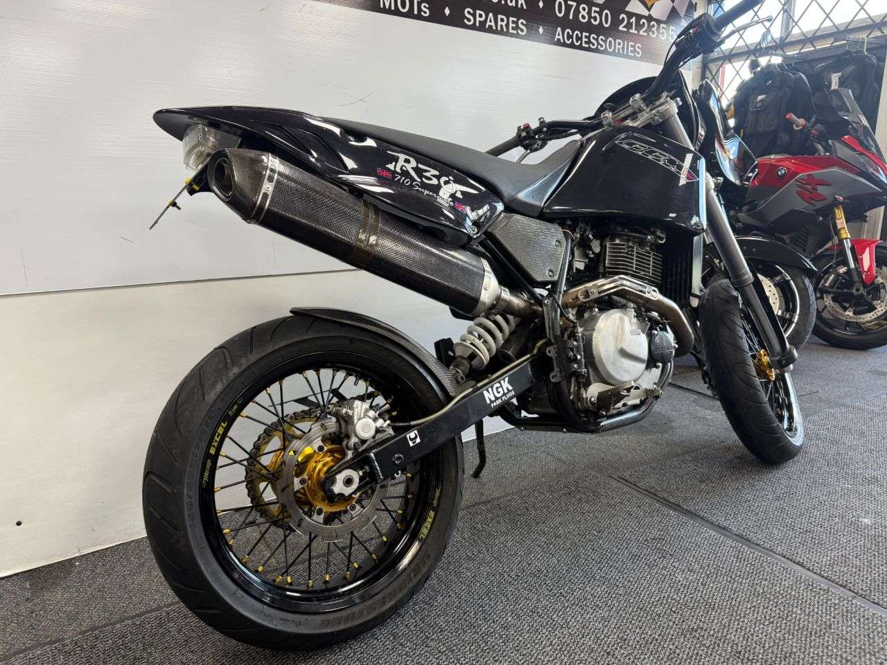 2004 CCM R30 SUPERMOTO 2004 CCM R30 SUPERMOTO